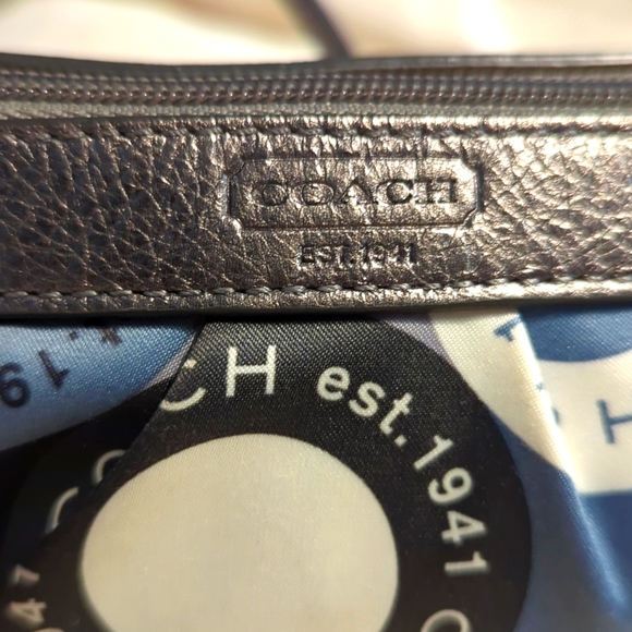 COACH Signature BLUE Alexandria Wristlet - Picture 10 of 11